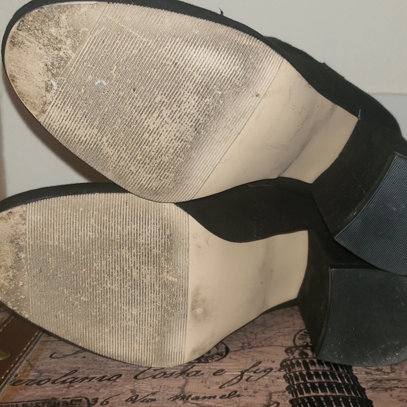 Madden Black Booties - Picture 4 of 6